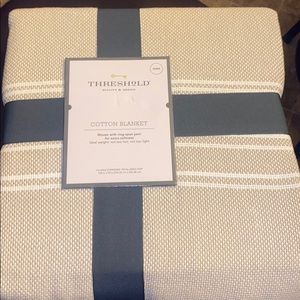 Threshold cotton stripe blanket new